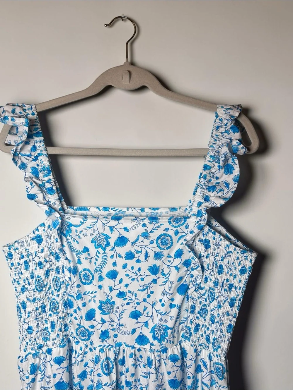 Draper James Blue Floral Cotton Maxi Dress Size L Smocked Bust Pockets Coastal - Picture 6 of 12